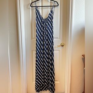 Maxi Open-back Navy/White Stripped Dress